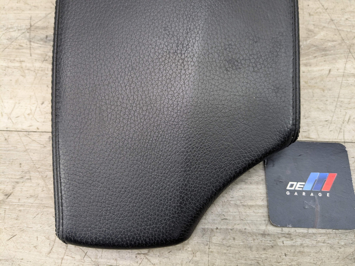 08-13 OEM BMW E88 128i 135i Center Console Armrest Tray Leather SCHWARTZ Black