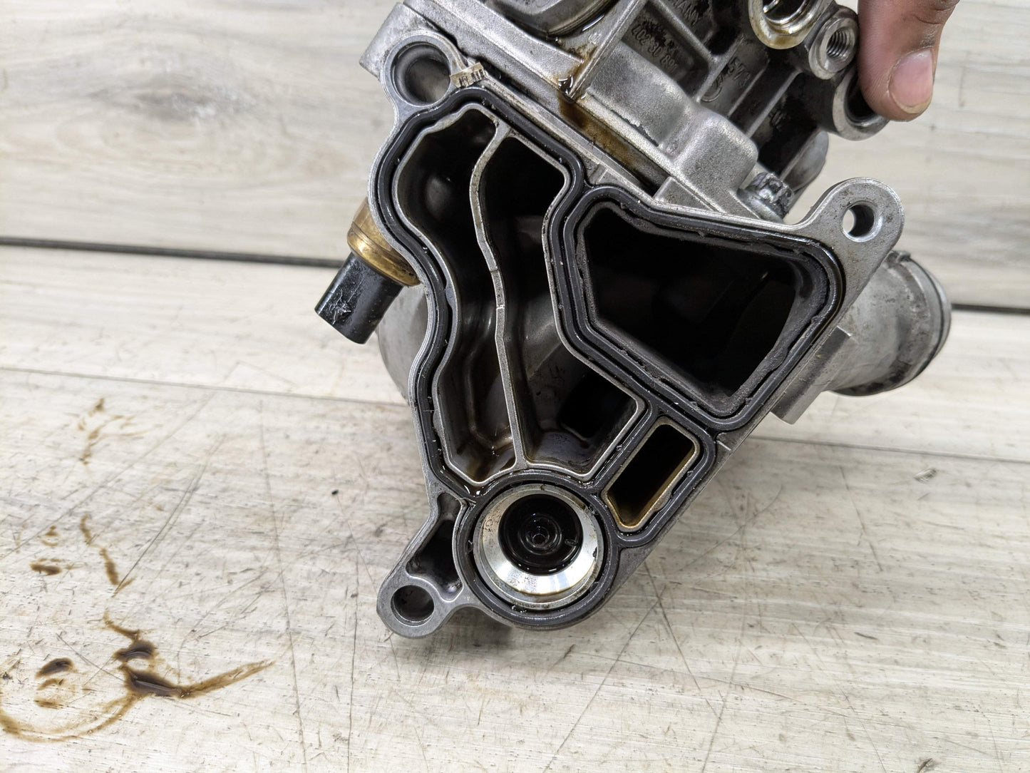 07-13 OEM BMW E82 E90 E92 135 335 N54 N55 Engine Oil Filter Housing COOLER