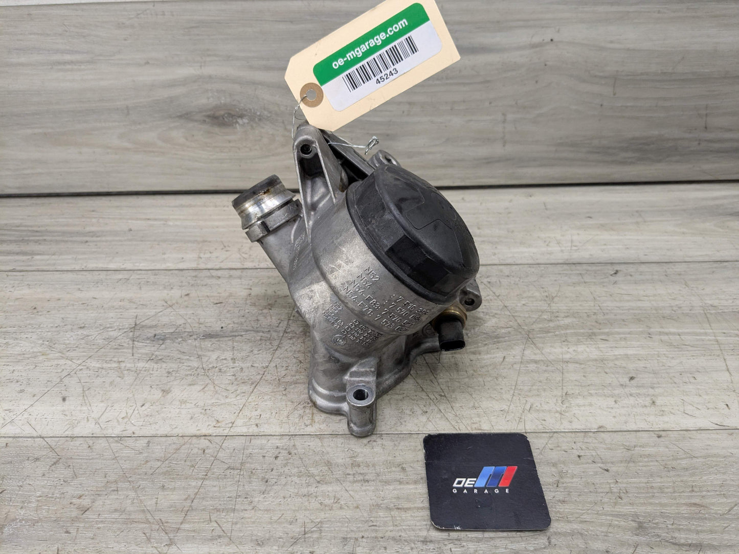 07-13 OEM BMW E82 E90 E92 135 335 N54 N55 Engine Oil Filter Housing COOLER