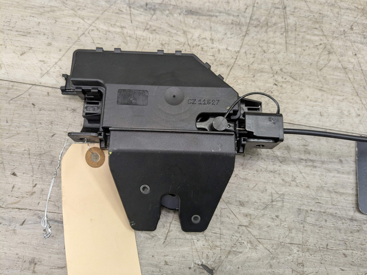 OEM BMW E82 E88 E90 E92 E93 Rear Trunk Lid Latch Lock Opener Actuator w/ Cable