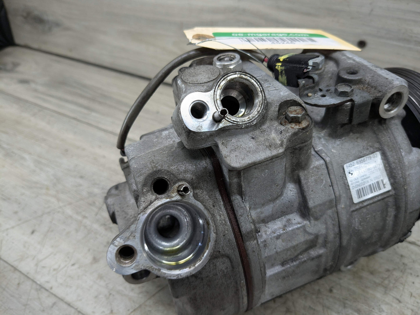 *OEM BMW E82 E88 E89 E90 E92 E93 AC Compressor Clutch A/C Pump Pulley N54 N55