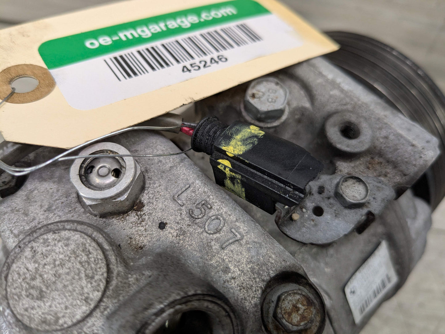 *OEM BMW E82 E88 E89 E90 E92 E93 AC Compressor Clutch A/C Pump Pulley N54 N55