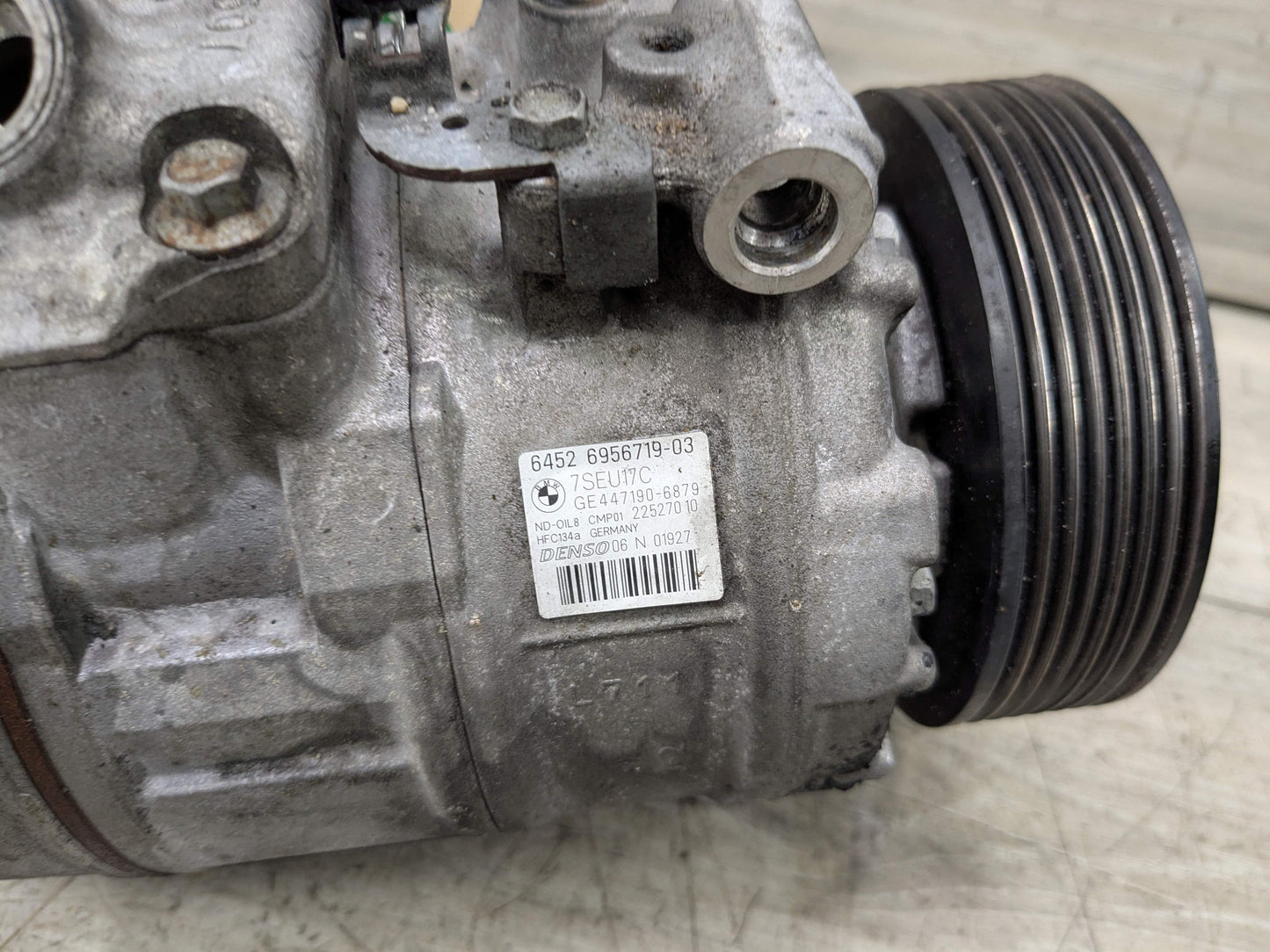 *OEM BMW E82 E88 E89 E90 E92 E93 AC Compressor Clutch A/C Pump Pulley N54 N55