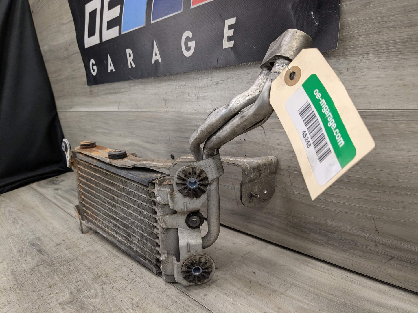 08-13 OEM BMW E88 E82 135 Convertible Coupe Engine N54 N55 Oil Cooler Radiator