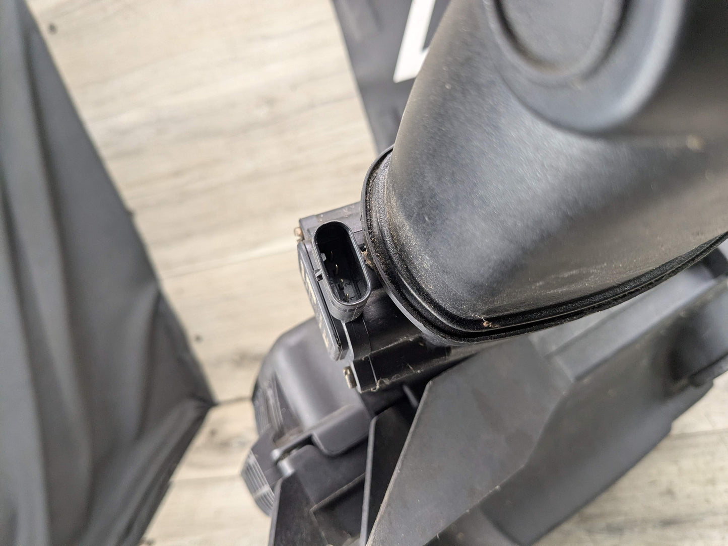 11-13 OEM BMW E82 E90 E92 Engine N55 Intake AirBox Air Box Filter Housing PWG