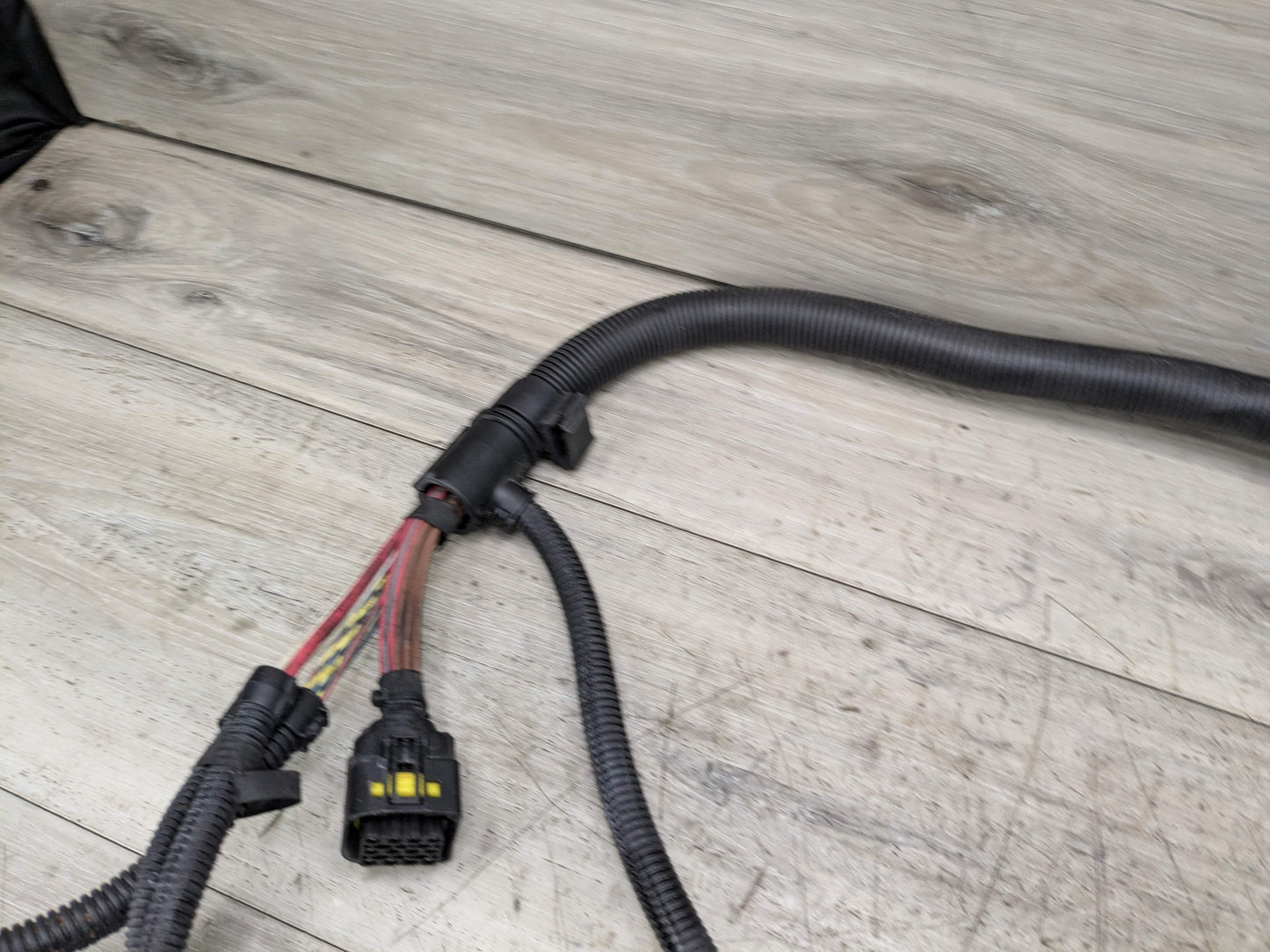 11-13 OEM BMW E92 E93 335 N55 Engine Transmission Module Box Wire Harness