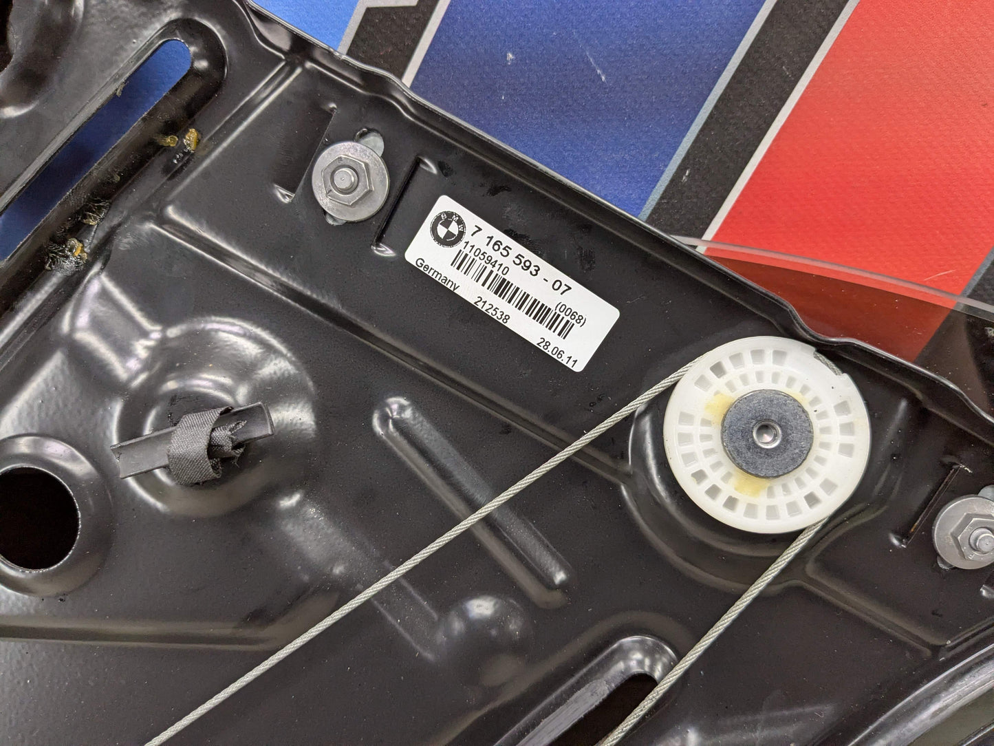 OEM BMW E88 128 135 Convertible Rear Left Quarter Window Glass Regulator w Motor