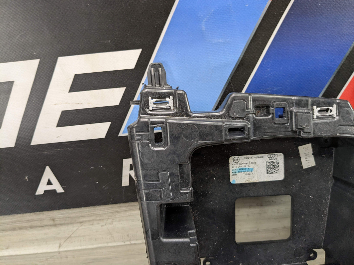 18-20 OEM AUDI Q5 SQ5 Automatic Shifter Center Console Mount Panel Bracket