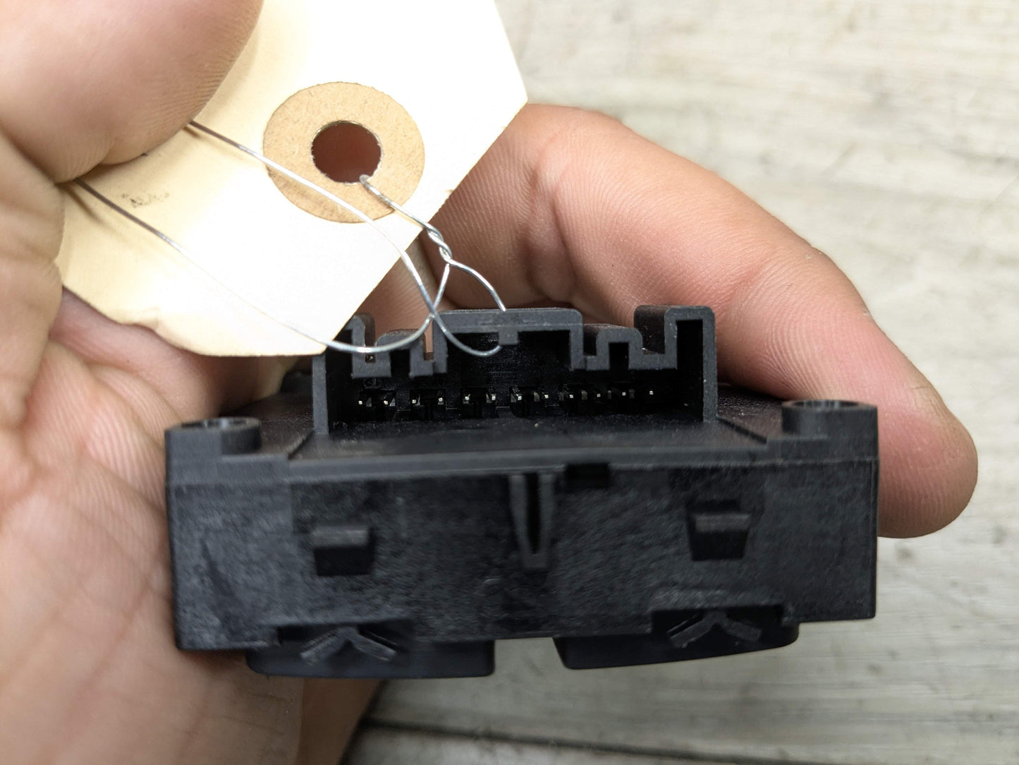 18-24 OEM AUDI Q5 SQ5 Rear Suspension Load Edge Trunk Control Release Switch