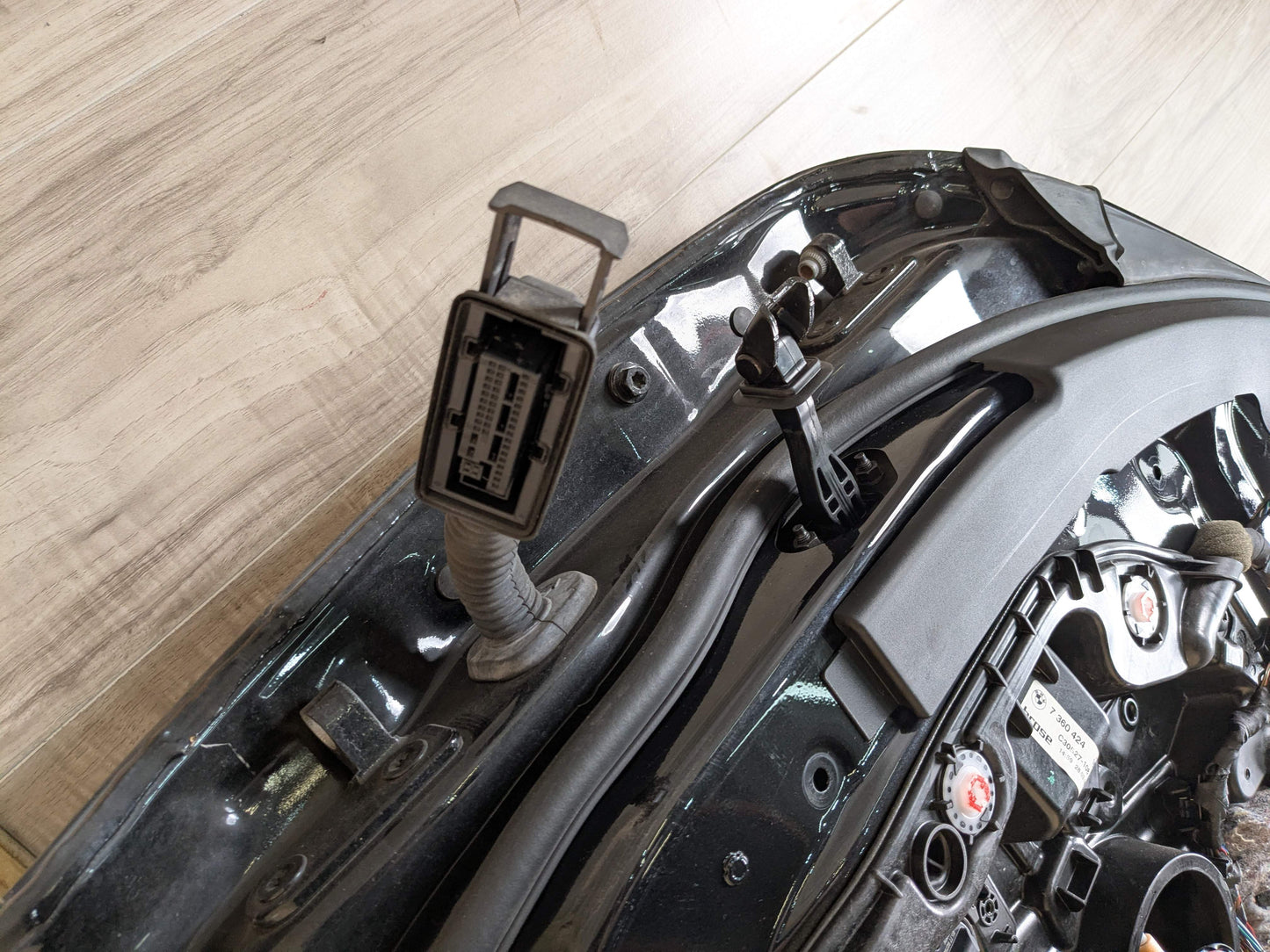 *17-23 OEM BMW F90 G30 G38 M5 Front Right Passenger Door Shell Panel Black