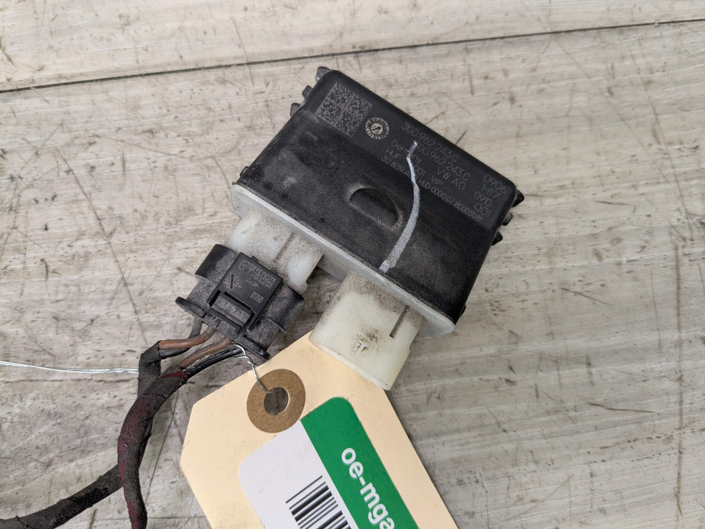 17-25 OEM AUDI A3 A5 A6 A7 SQ5 Keyless Entry Sensor Liftgate Open Control Module