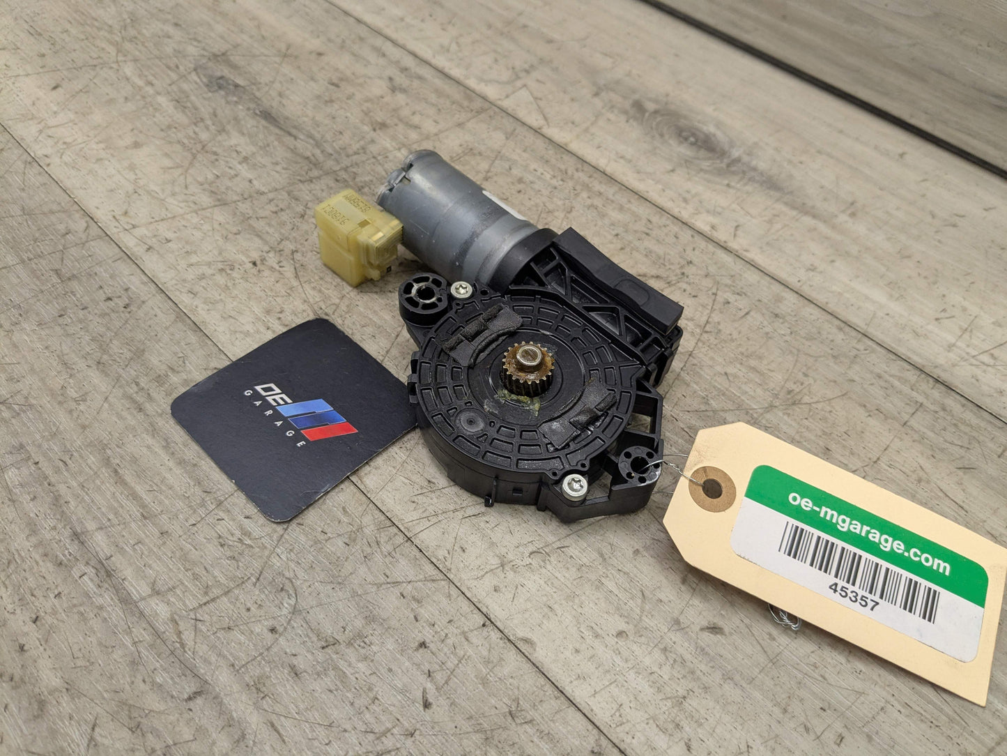 18-23 OEM AUDI Q5 SQ5 Rear Panoramic Sunroof Sun Moon Motor