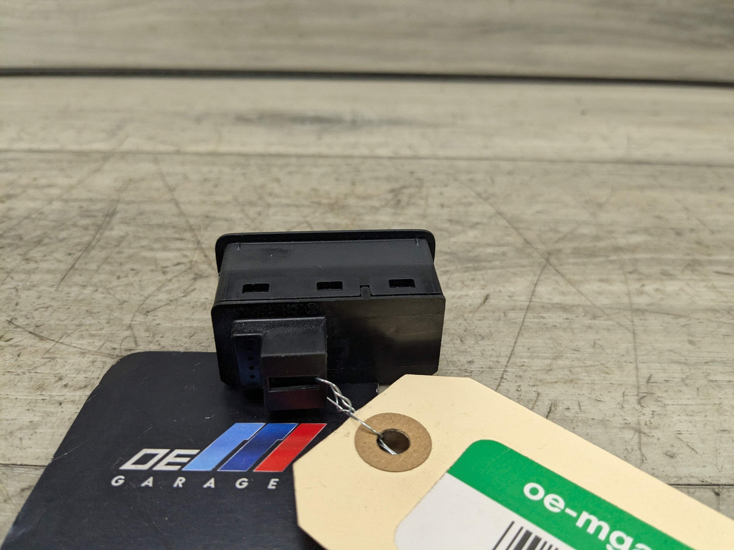 17-23 OEM AUDI A4 A5 A8 Q3 Q5 Q7 Q8 SQ5 Rear Tail Lift Gate Trunk Release Switch