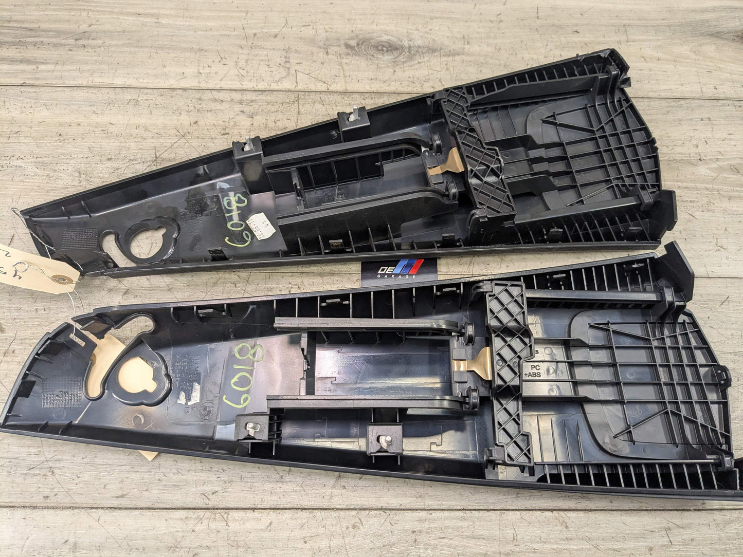 *OEM BMW E88 128 135 Rear Left Right Quarter Panel Lateral Cover Trims SET Black