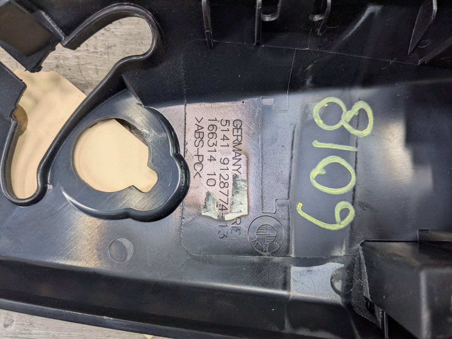 *OEM BMW E88 128 135 Rear Left Right Quarter Panel Lateral Cover Trims SET Black