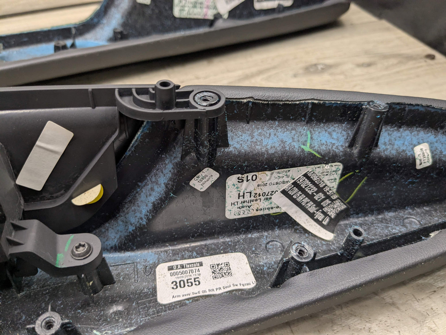 18-24 OEM AUDI Q5 SQ5 Front Rear Left Right Door Armrests Black Leather SET (4)