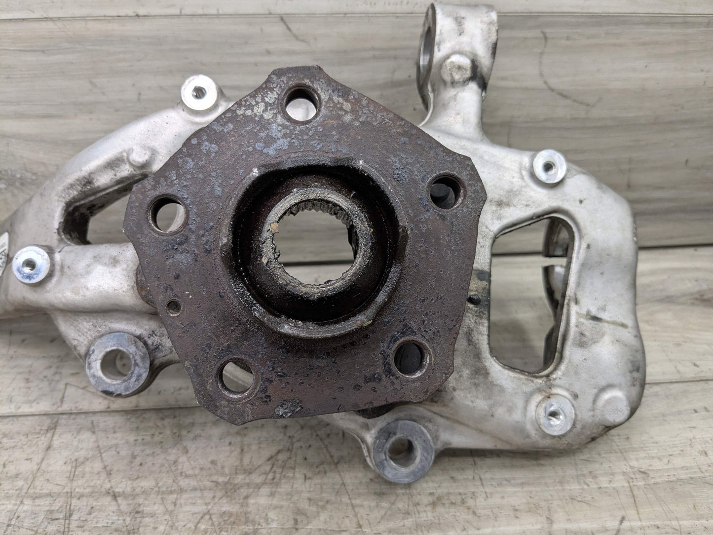 18-24 OEM AUDI Q5 SQ5 Front Right Passenger Side Spindle Hub Carrier Knuckle