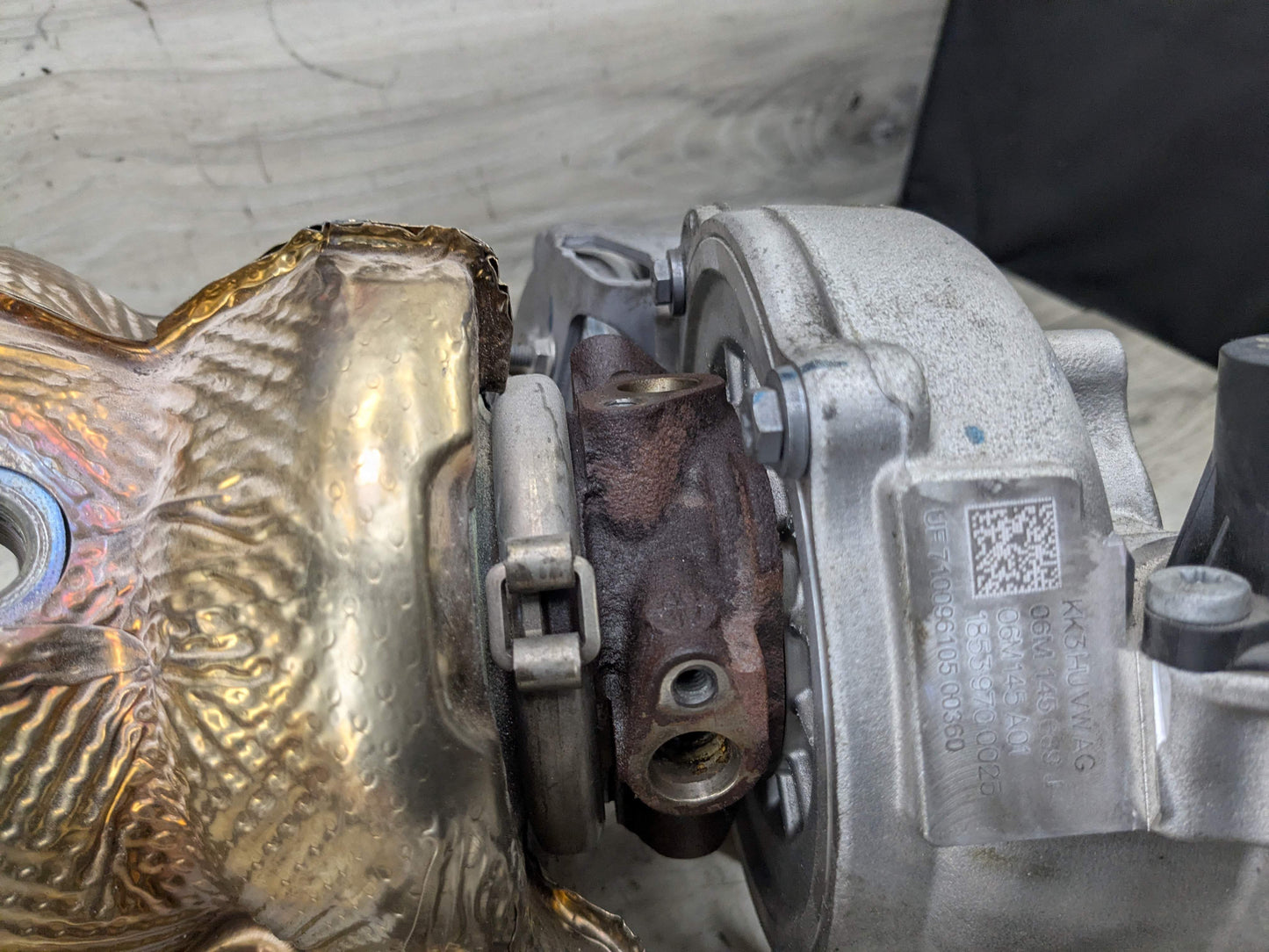 OEM AUDI A6 A7 S4 Q7 Q8 SQ5 Porsche Cayenne Exhaust Manifold Turbocharger 24k