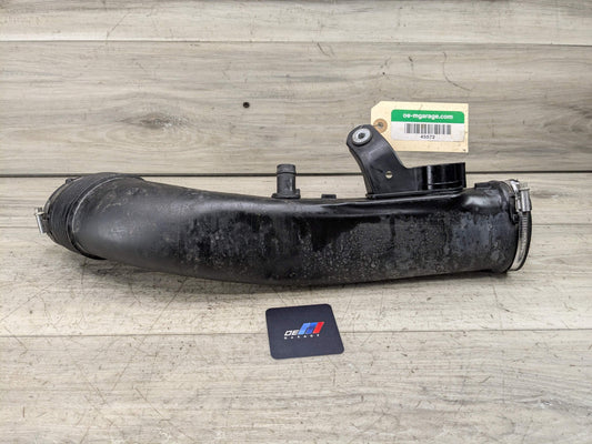 09-19 OEM BMW F12 F13 F15 F16 X5 X6 Front Right Intercooler Upper Charge Pipe