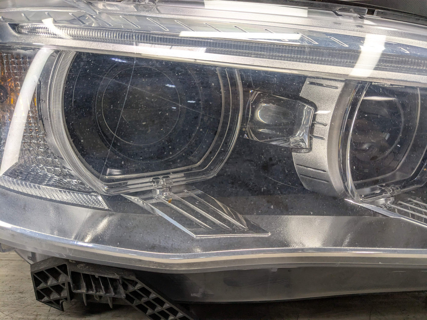 14-19 OEM BMW F15 F16 F85 X5 X6 Right Passenger AHL Xenon Headlight + Modules