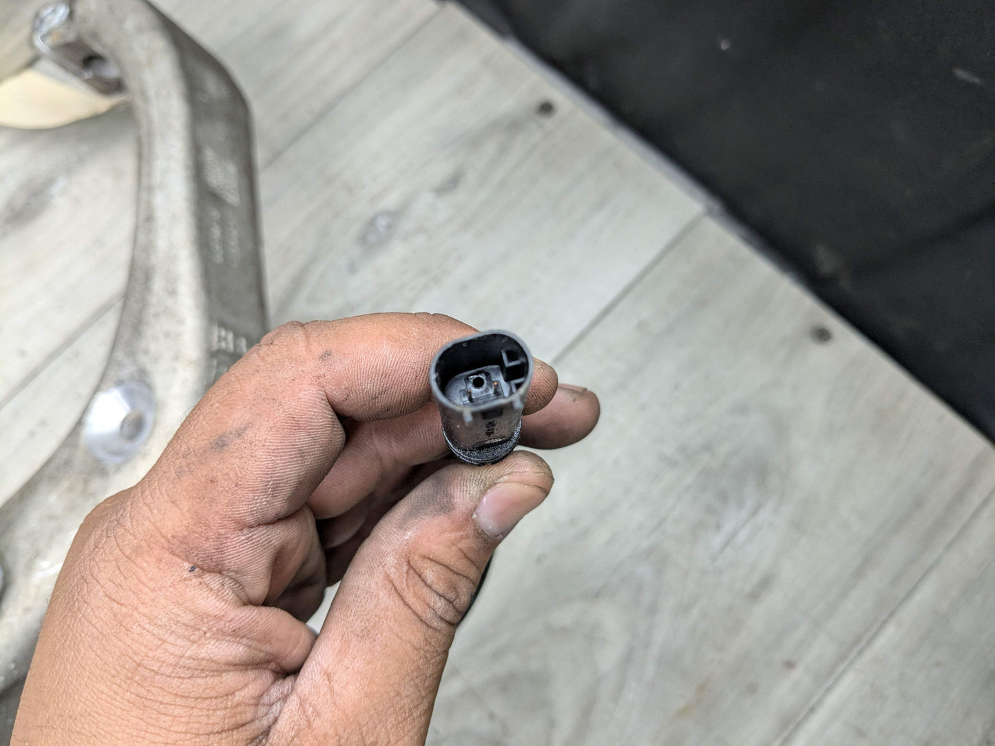 OEM BMW E70 F15 F16 F85 X5 X6 Front Passenger Right Spindle Hub Carrier Knuckle