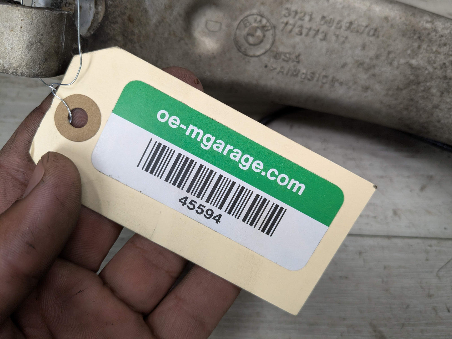 OEM BMW E70 F15 F16 F85 X5 X6 Front Passenger Right Spindle Hub Carrier Knuckle