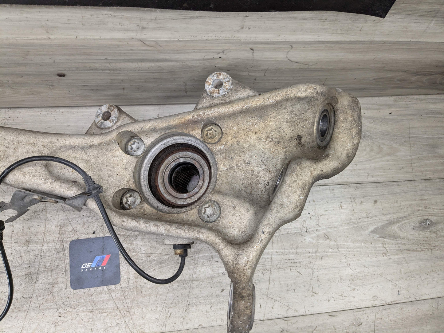 OEM BMW E70 F15 F16 F85 X5 X6 Front Passenger Right Spindle Hub Carrier Knuckle