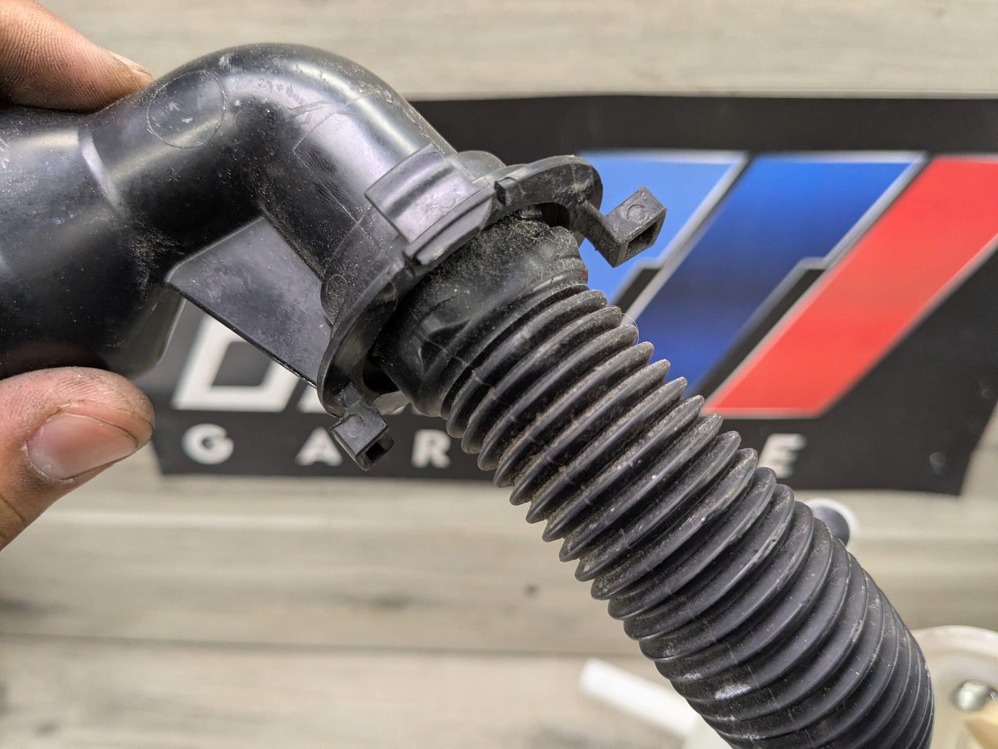 *OEM BMW F16 X6 Windshield Wiper Washer Reservoir Tank Pump Bottle w/ Pumps