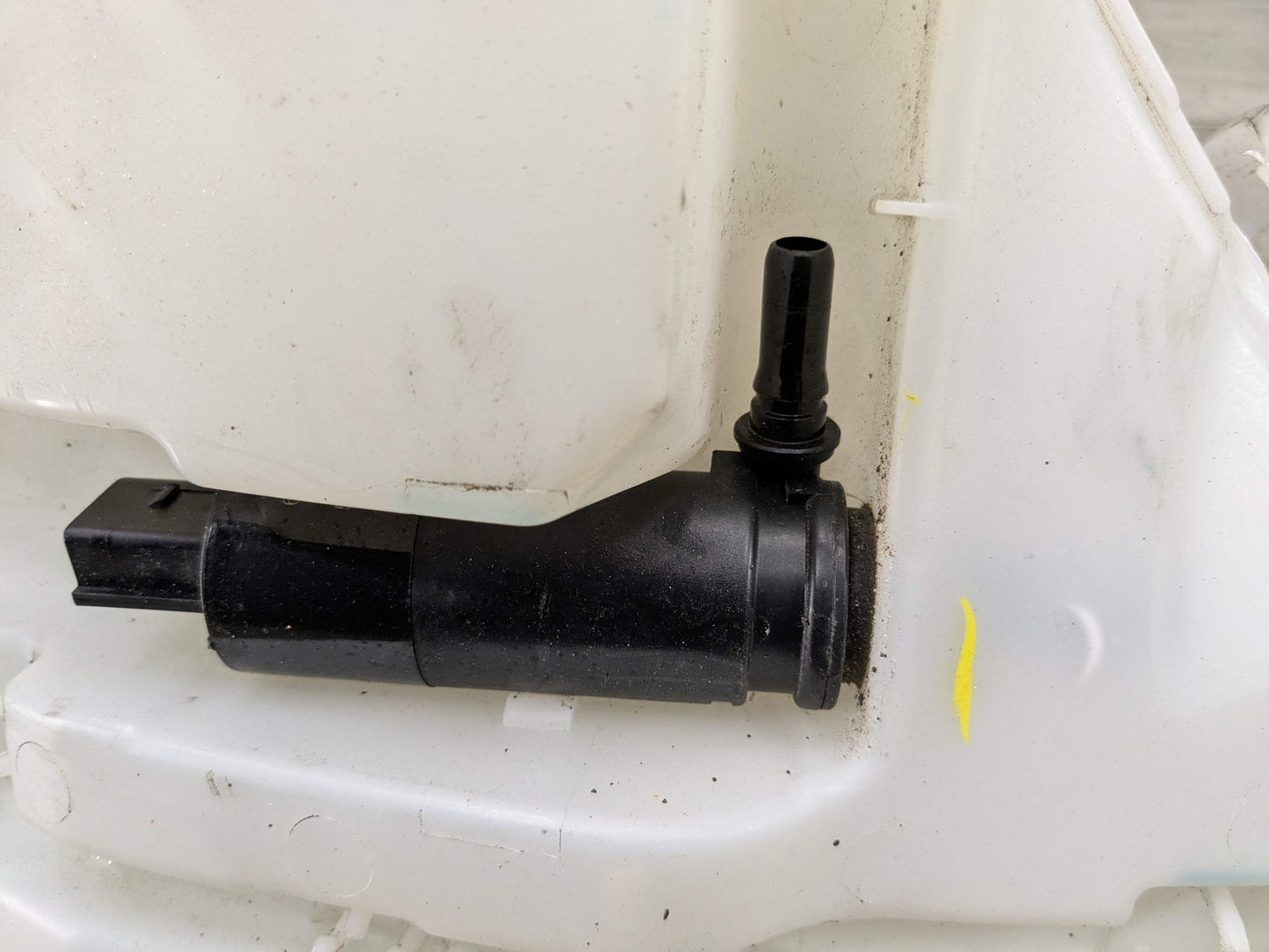 *OEM BMW F16 X6 Windshield Wiper Washer Reservoir Tank Pump Bottle w/ Pumps