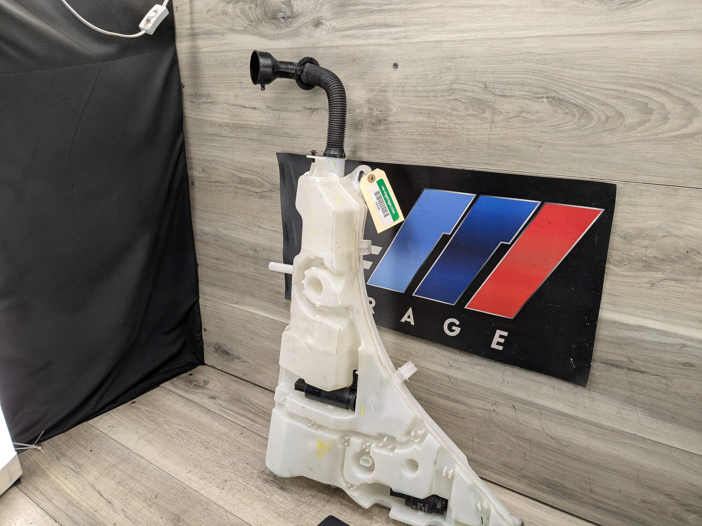 *OEM BMW F16 X6 Windshield Wiper Washer Reservoir Tank Pump Bottle w/ Pumps