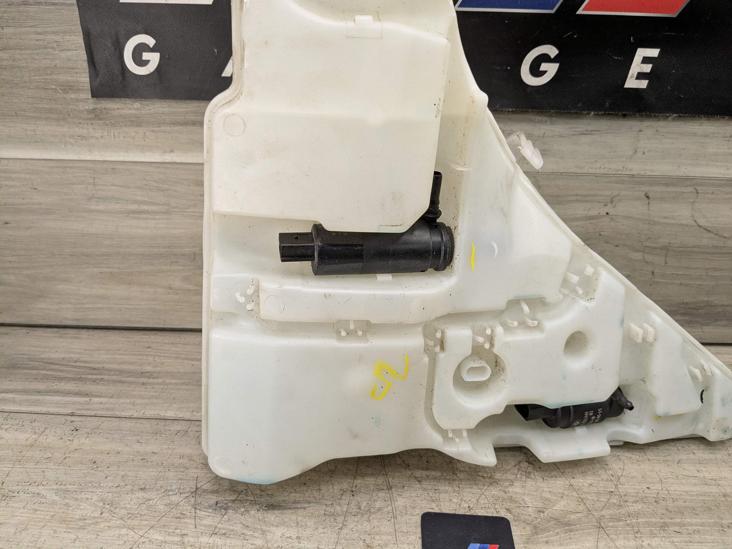 *OEM BMW F16 X6 Windshield Wiper Washer Reservoir Tank Pump Bottle w/ Pumps