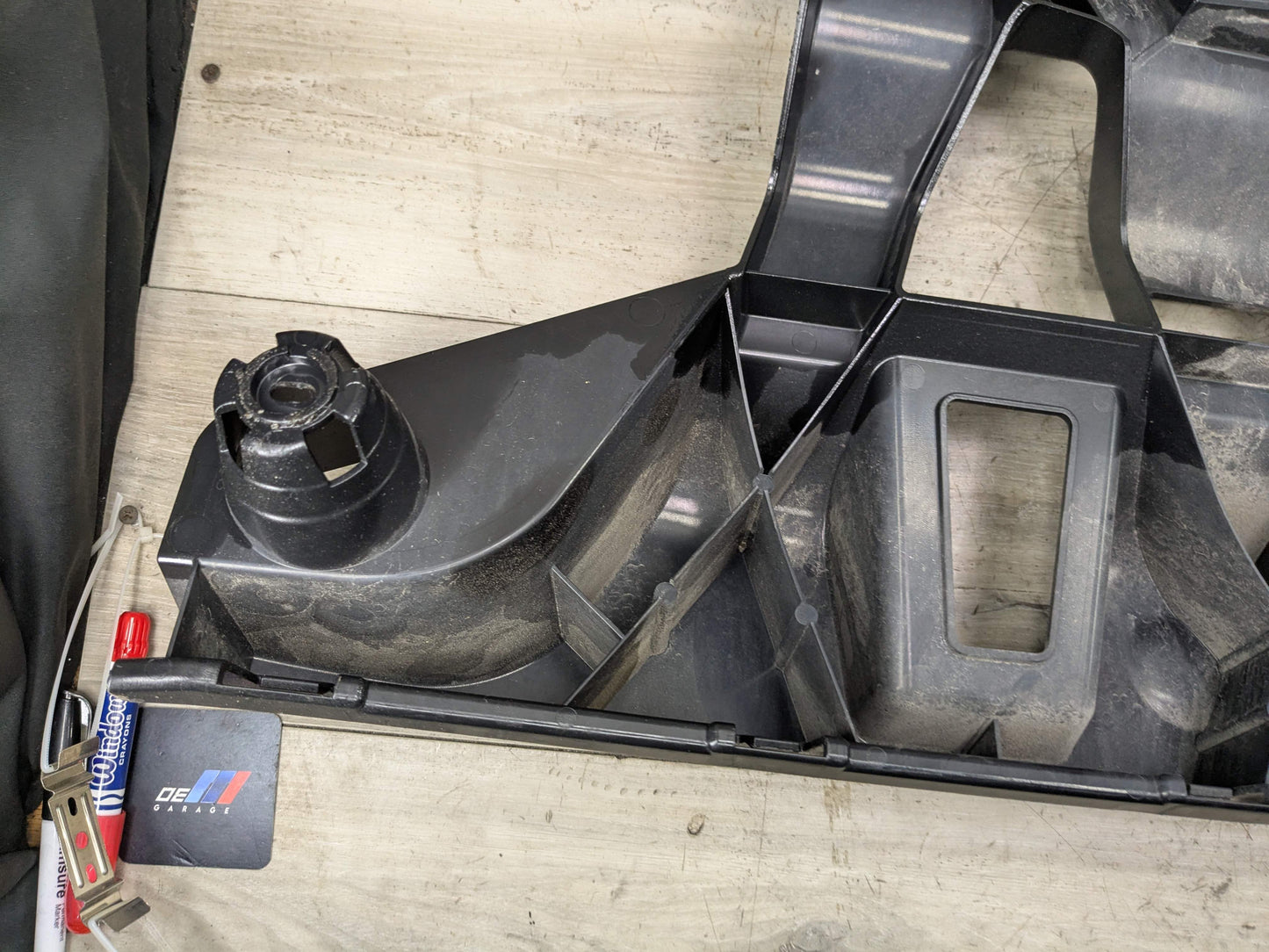 15-19 OEM BMW F16 F86 X6 X6M REAR Bumper Upper Center Support Bracket Mount