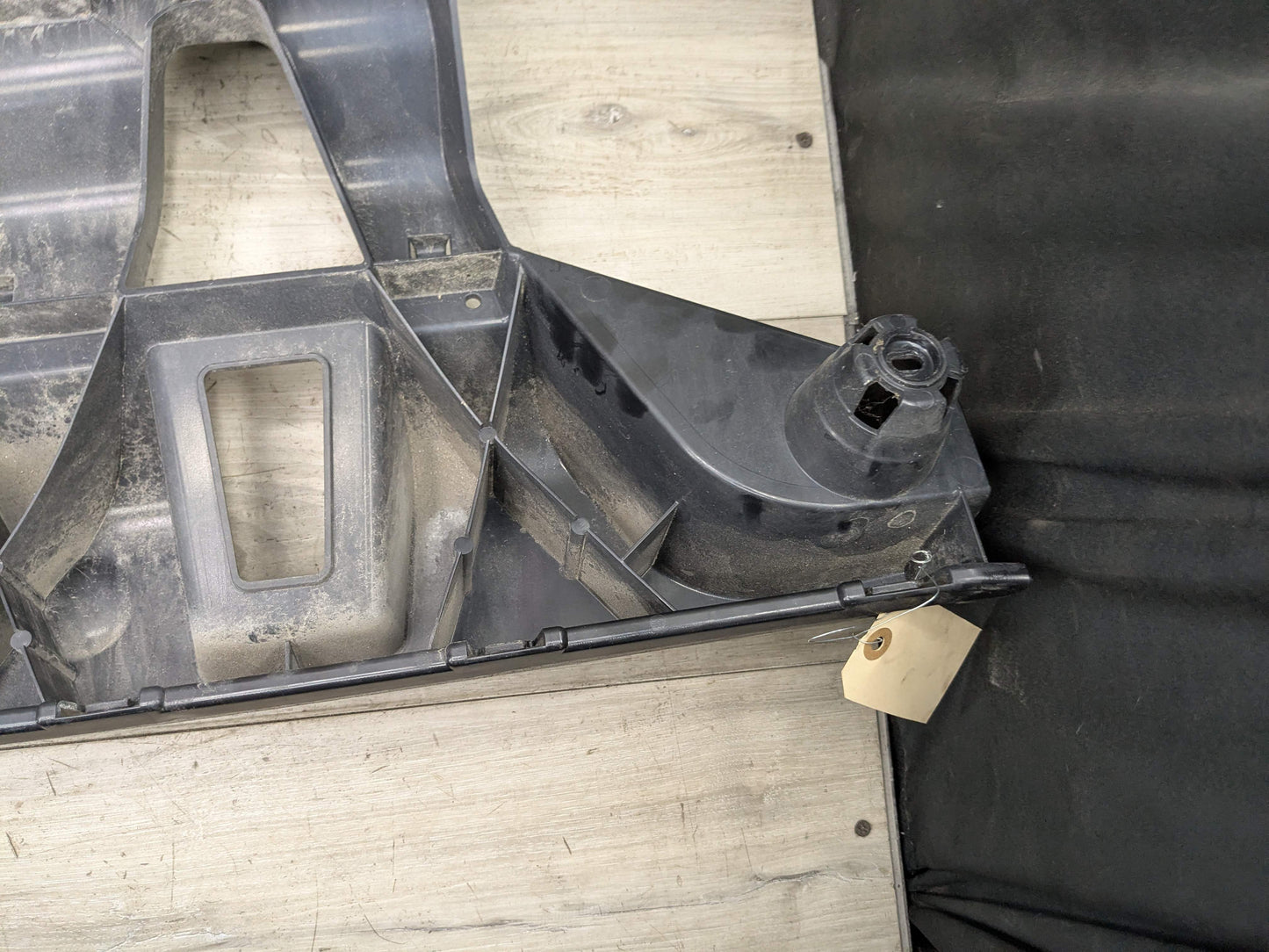 15-19 OEM BMW F16 F86 X6 X6M REAR Bumper Upper Center Support Bracket Mount