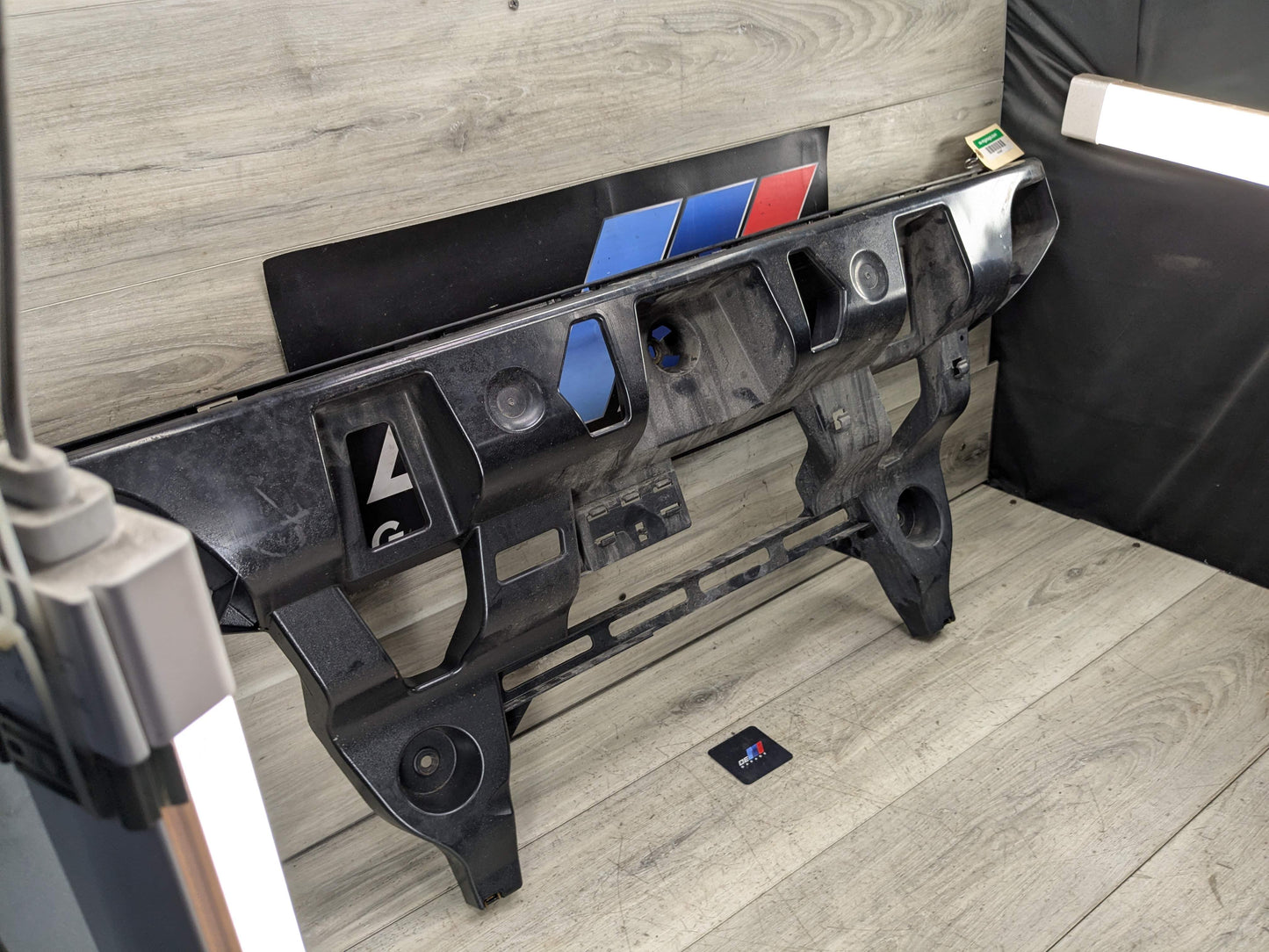 15-19 OEM BMW F16 F86 X6 X6M REAR Bumper Upper Center Support Bracket Mount