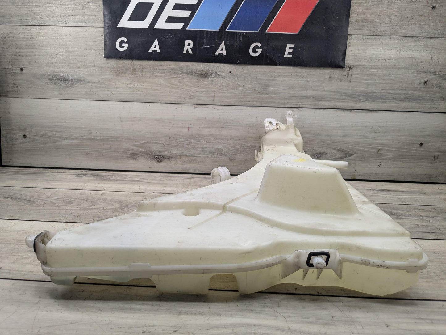 15-19 OEM BMW F16 X6 Windshield Wiper Washer Reservoir Tank Pump Bottle w/ Pumps
