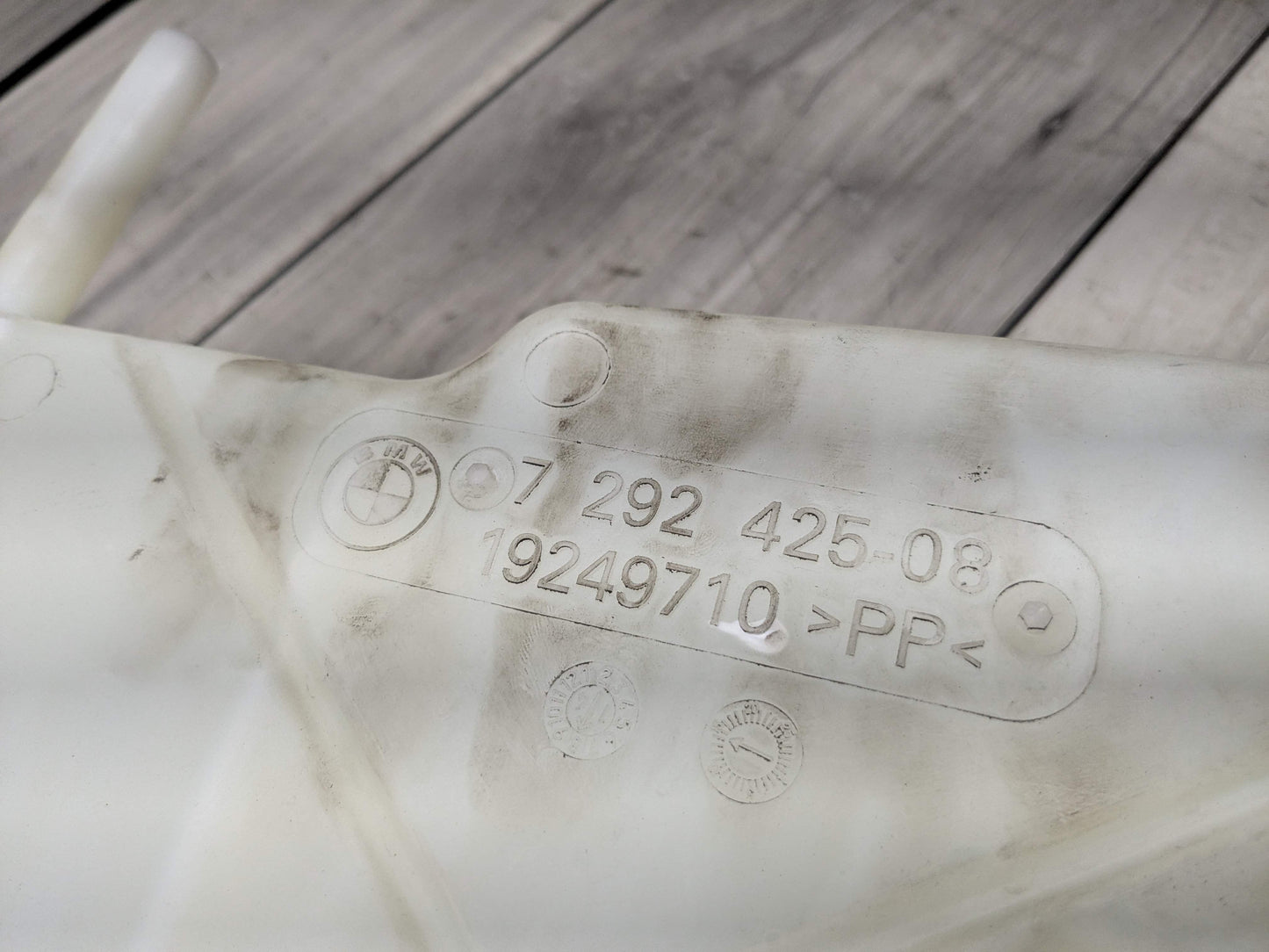 15-19 OEM BMW F16 X6 Windshield Wiper Washer Reservoir Tank Pump Bottle w/ Pumps