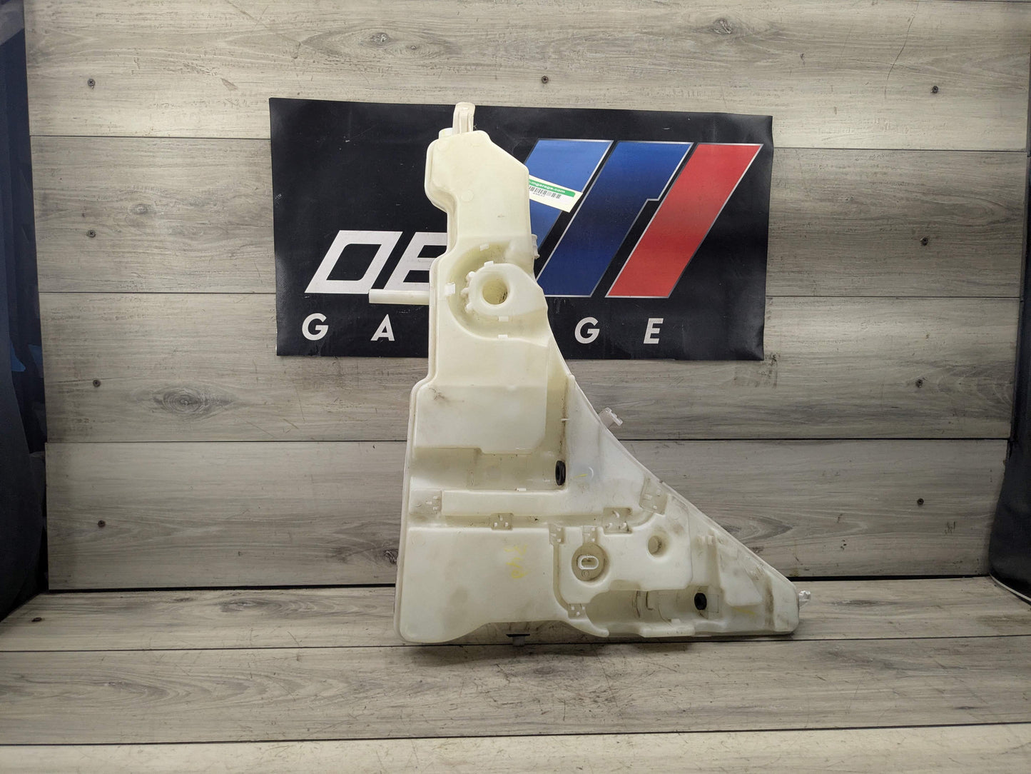 15-19 OEM BMW F16 X6 Windshield Wiper Washer Reservoir Tank Pump Bottle w/ Pumps
