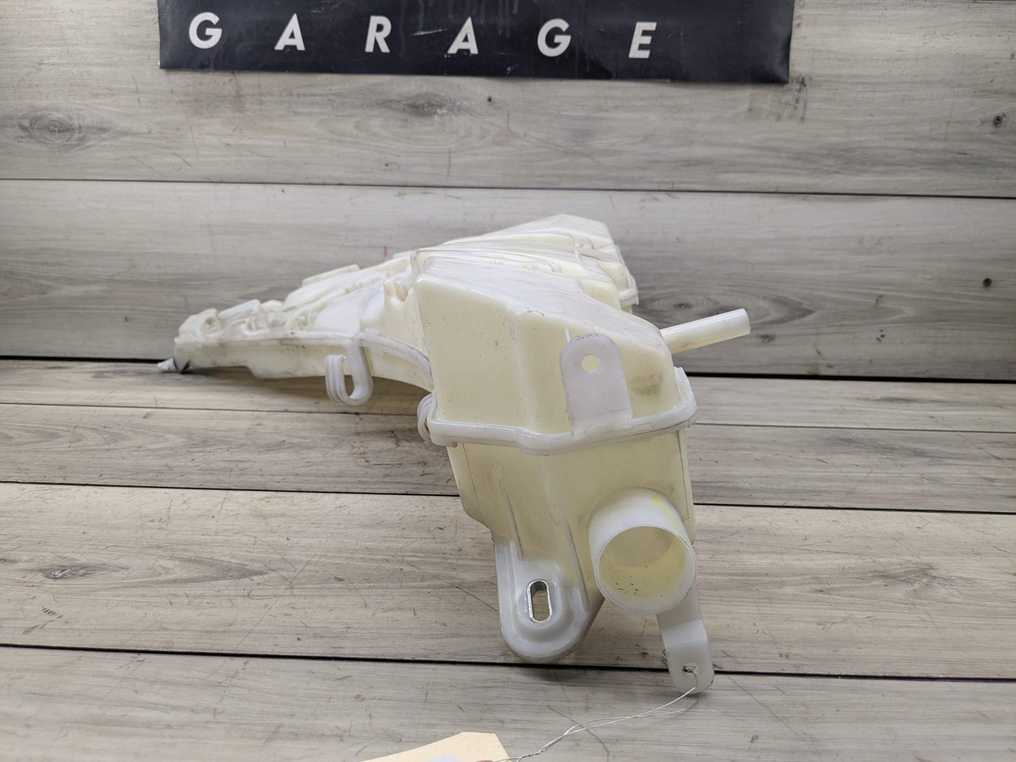 15-19 OEM BMW F16 X6 Windshield Wiper Washer Reservoir Tank Pump Bottle w/ Pumps