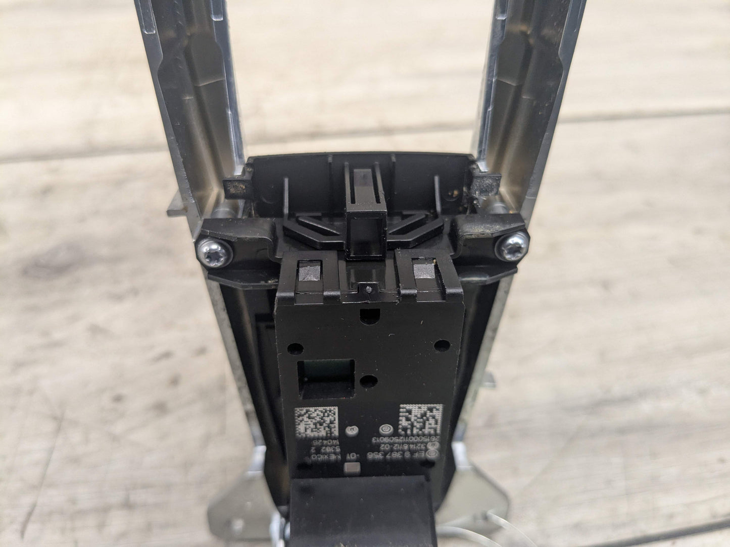 *OEM BMW F01 F02 F15 F16 F85 F86 Parking Brake Auto Hold Switch w/ Trim Panel