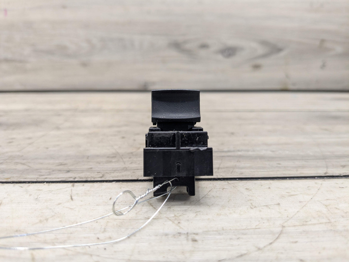 14-19 OEM BMW F15 F16 F85 F86 X5 X6 X5M X6M Trunk Hatch Release Switch Button