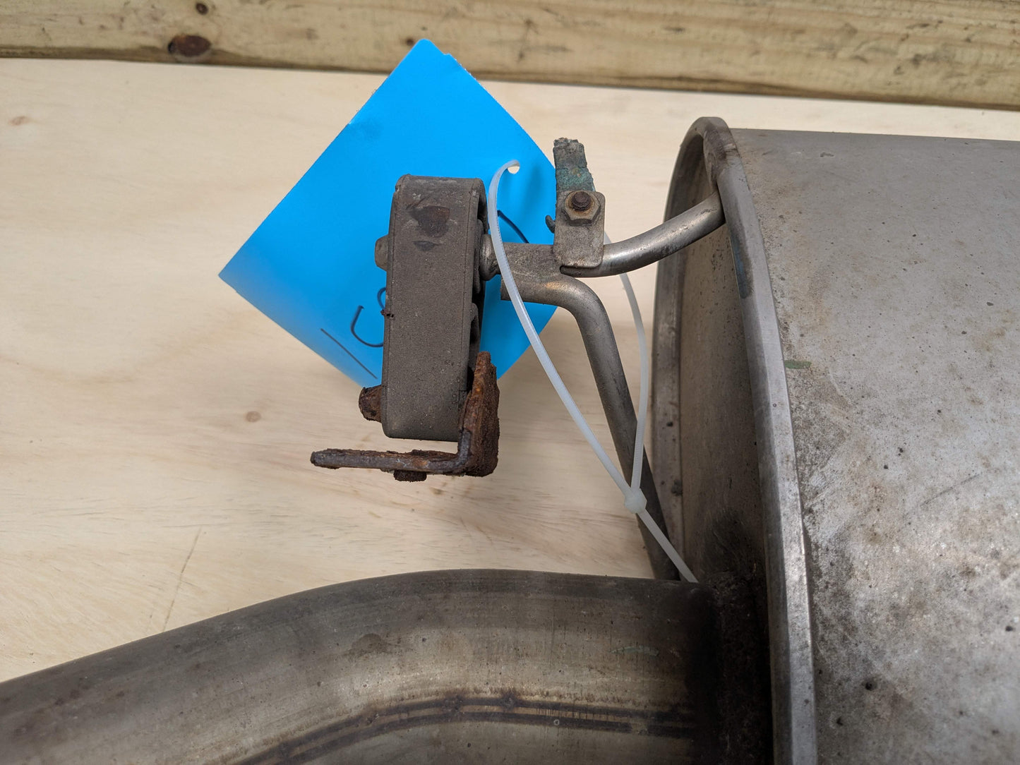 14-19 OEM BMW F15 F16 X5 X6 35 Engine N55 Rear Exhaust Flap Muffler