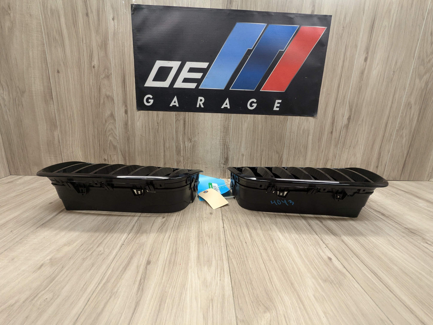 AFT BMW E70 E71 E72 X5 X6 Front Upper Kidney Grilles Complete Black PAIR