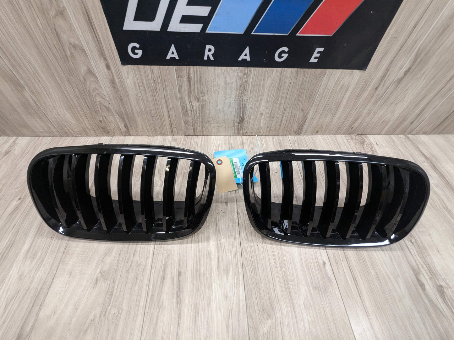 AFT BMW E70 E71 E72 X5 X6 Front Upper Kidney Grilles Complete Black PAIR
