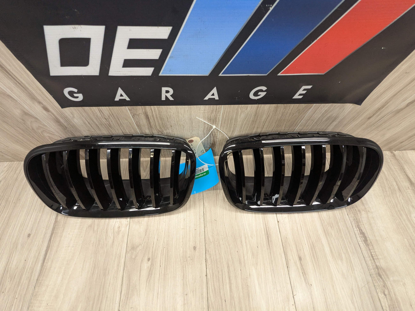 AFT BMW E70 E71 E72 X5 X6 Front Upper Kidney Grilles Complete Black PAIR