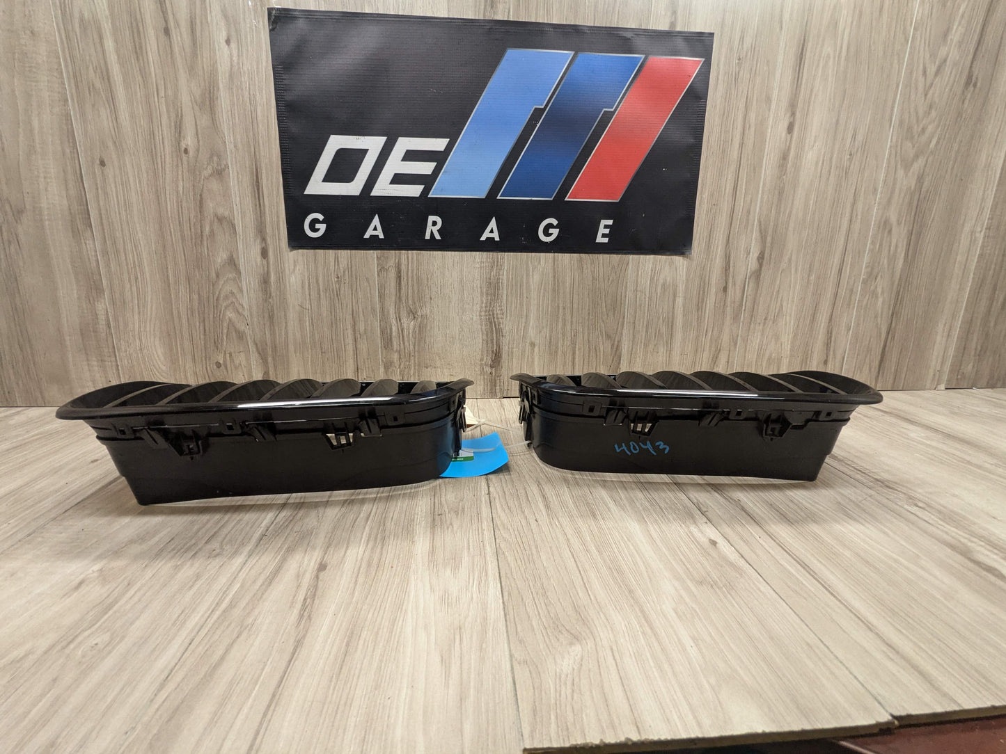 AFT BMW E70 E71 E72 X5 X6 Front Upper Kidney Grilles Complete Black PAIR