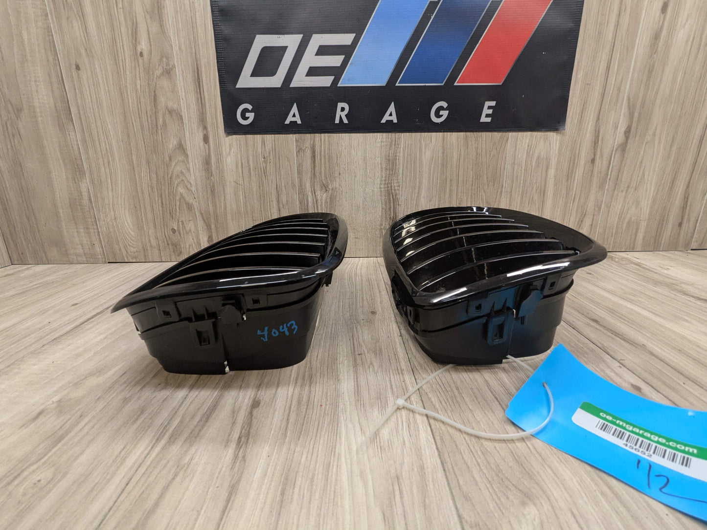 AFT BMW E70 E71 E72 X5 X6 Front Upper Kidney Grilles Complete Black PAIR