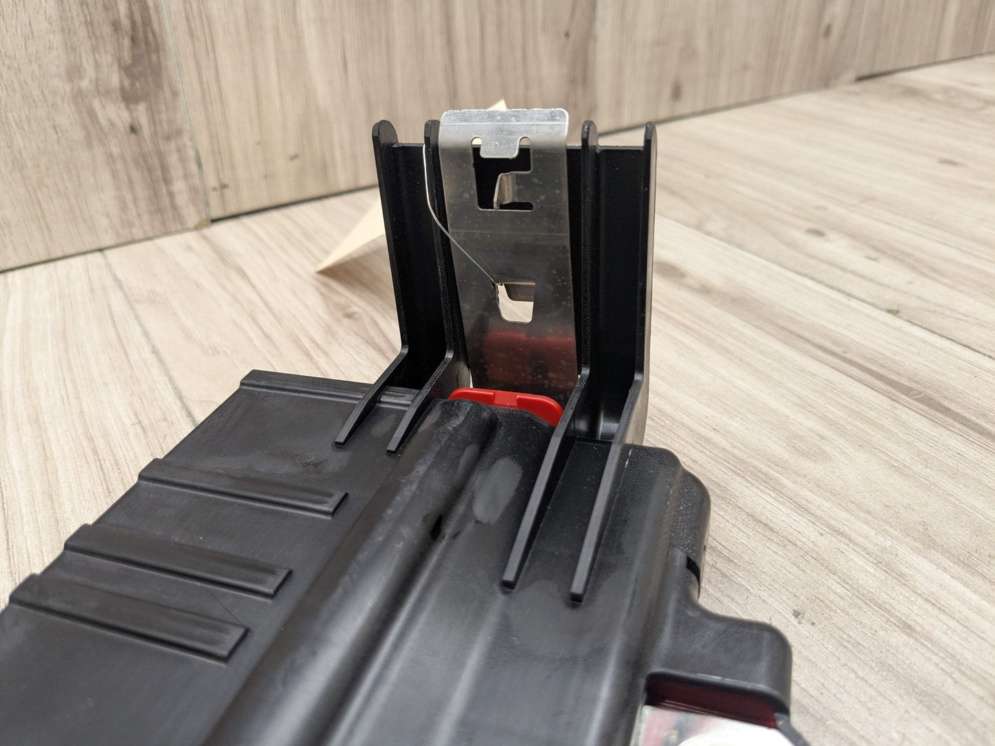 OEM BMW E70 E71 X5 X6 X5M X6M Battery Power Lead Junction Distribution Fuse Box