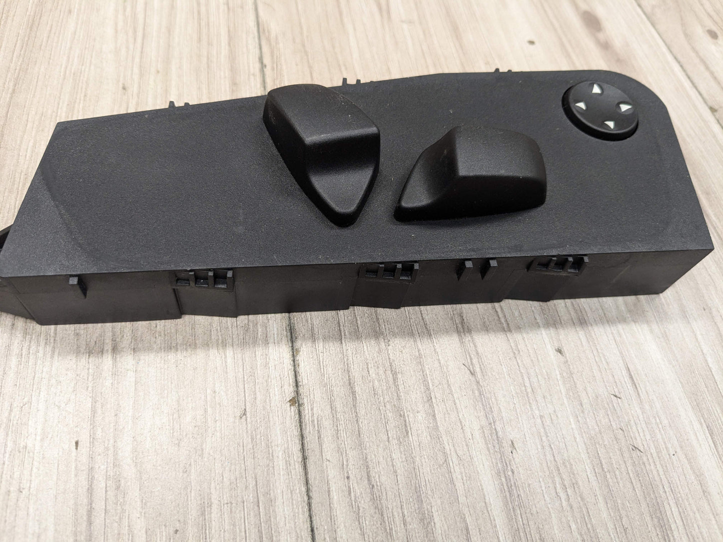 OEM BMW E60 E70 E71 X5 X6 X5M X6M Front Left Driver Seat Adjust Memory Switch