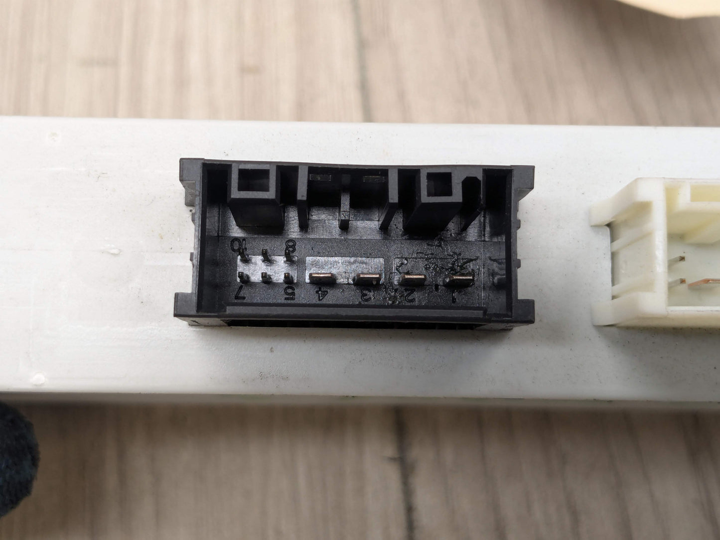 OEM BMW E70 E71 X5 X6 X5M X6M Trunk Lid Liftgate Tailgate Control Unit Module