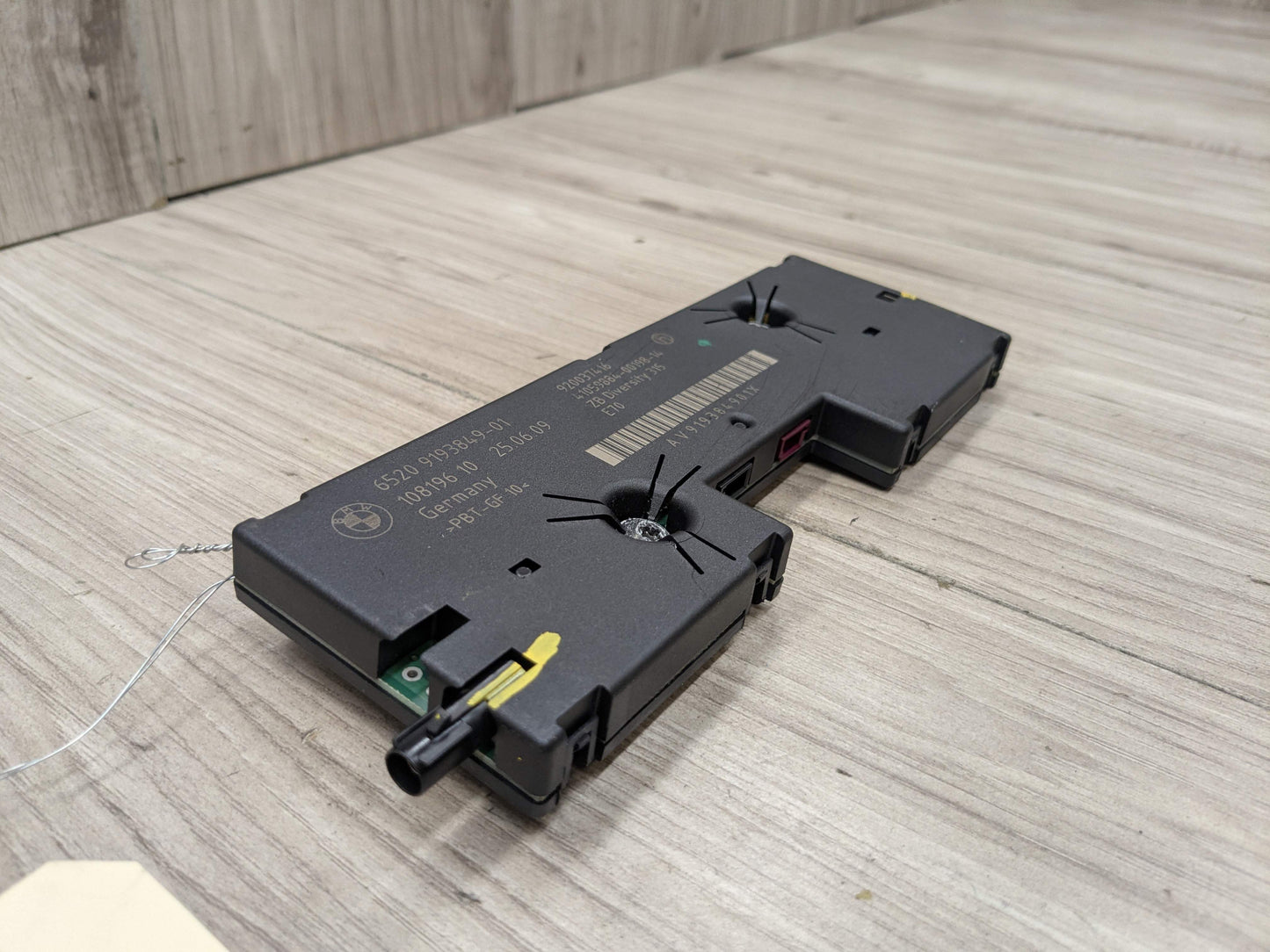 06-13 OEM BMW E70 X5 X5M Antenna Amplifier Diversity Receiver Module 315 MHZ